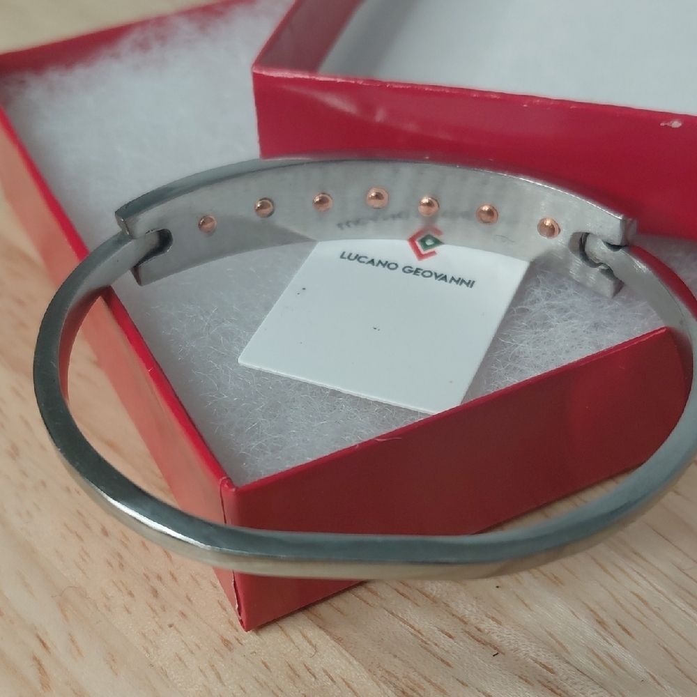 Silver and Gold Charm Bracelet - Picture 4 of 4